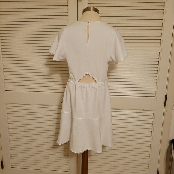 White Fit and Flare Dress Peekaboo Back Joie Women’s Large Short Sleeve - Picture 4 of 7